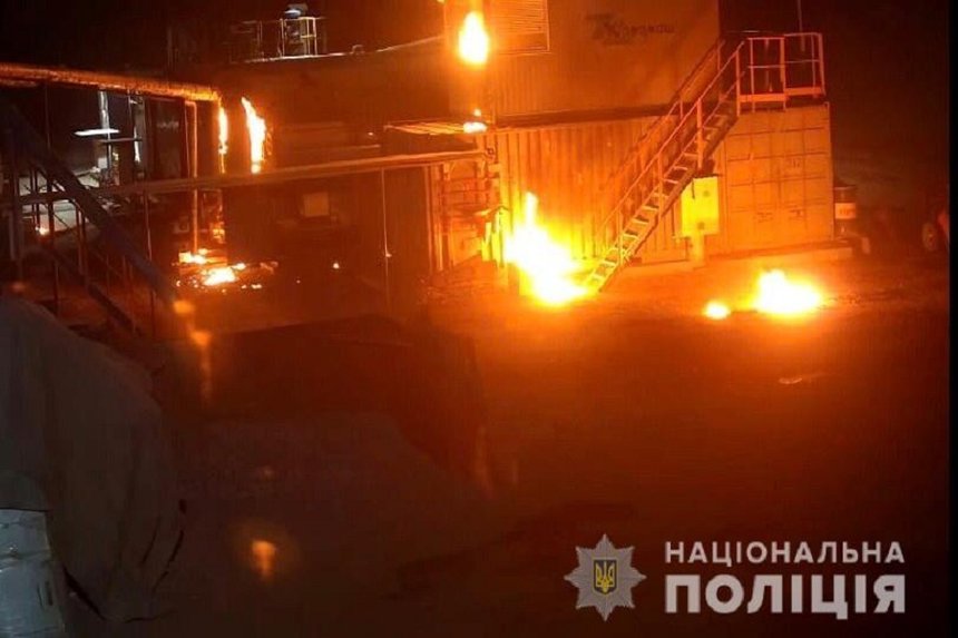 Двох чоловіків, які торік підпалили підприємство на Вінниччині, затримали у Кривому Розі (ФОТО) / Новости Винницы и области / Інформаційний портал На Париже Новини Вінниці / Двох чоловіків, які торік підпалили підприємство на Вінниччині, затримали у Кривому Розі (ФОТО)