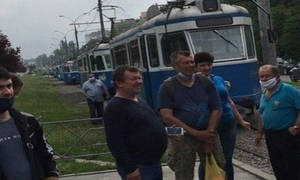 Новини Вінниці / У Вінниці зупинився рух трамваїв через «принципового» пасажира без маски