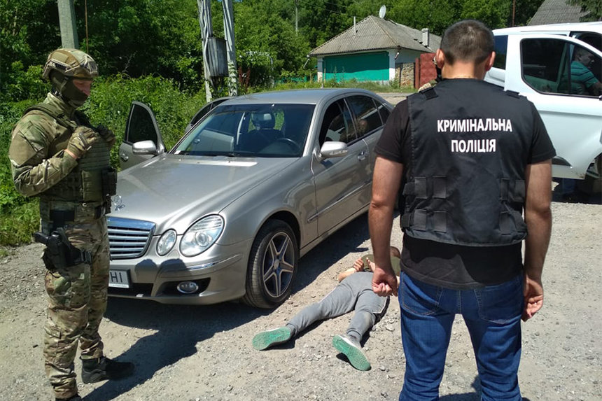 Новини Вінниці / На Вінниччині затримали «покупця» бойових пістолетів