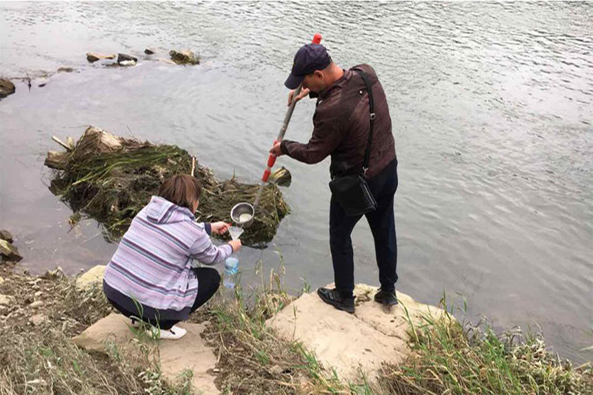 Новини Вінниці / На Вінниччині екологи з’ясовують шкоду від витоку нафтопродуктів 