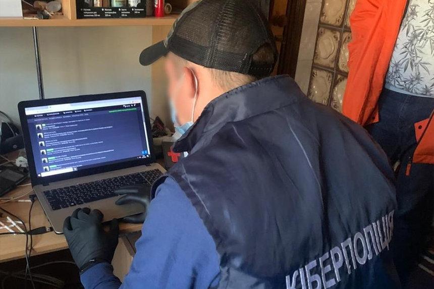 Новини Вінниці / Вінничанин «зливав» логіни та паролі громадян для авторизації на різних Інтернет-ресурсах