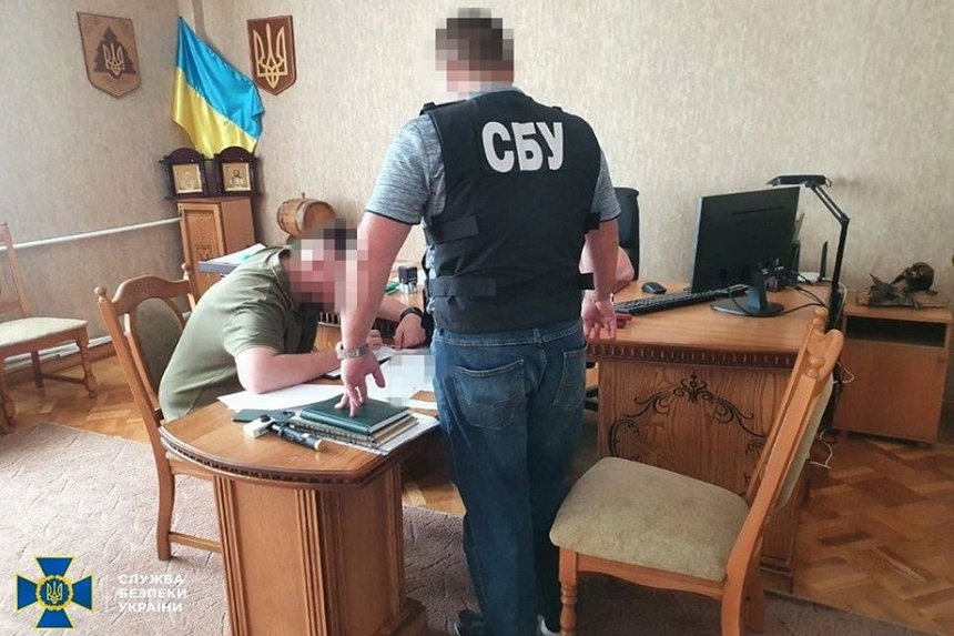 Новини Вінниці / На Вінниччині СБУ викрила чергову групу "чорних лісорубів" на чолі з директором лісгоспу (ФОТО)