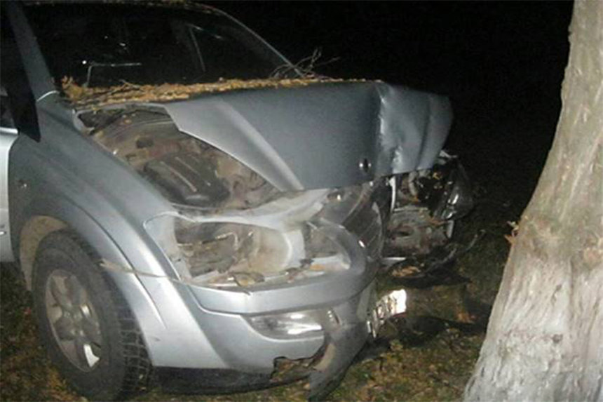 Новини Вінниці / На Вінниччині після ДТП рятувальники «вирізали» водія з понівеченої автівки 