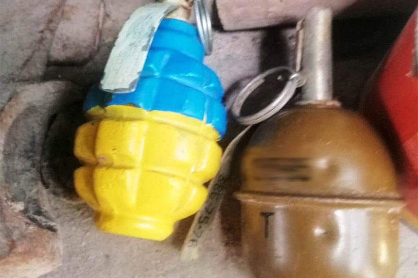 Новини Вінниці / Граната у мішку із зерном: на Вінниччині поліція виявила схованки боєприпасів