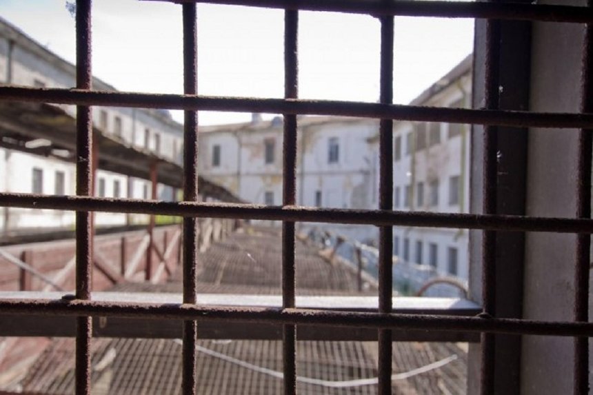 "Вінницьке СІЗО чекає іменинників": міністр юстиції пропонує робити оригінальні подарунки "чиновникам, суддям або політкам" / Новости Винницы и области / Інформаційний портал На Париже Новини Вінниці / "Вінницьке СІЗО чекає іменинників": міністр юстиції пропонує робити оригінальні подарунки "чиновникам, суддям або політкам"