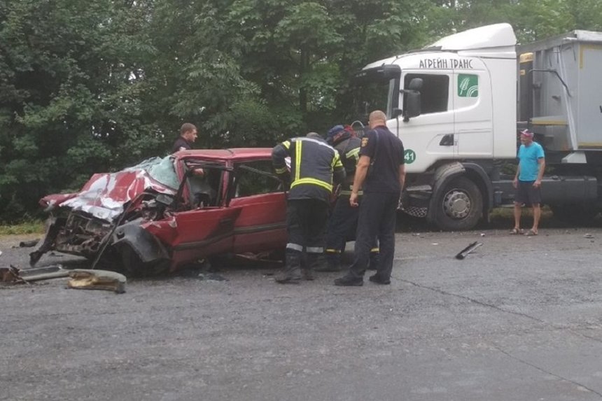 Новини Вінниці / Смертельна аварія у Барському районі на Вінниччині: загинув 39-річний чоловік
