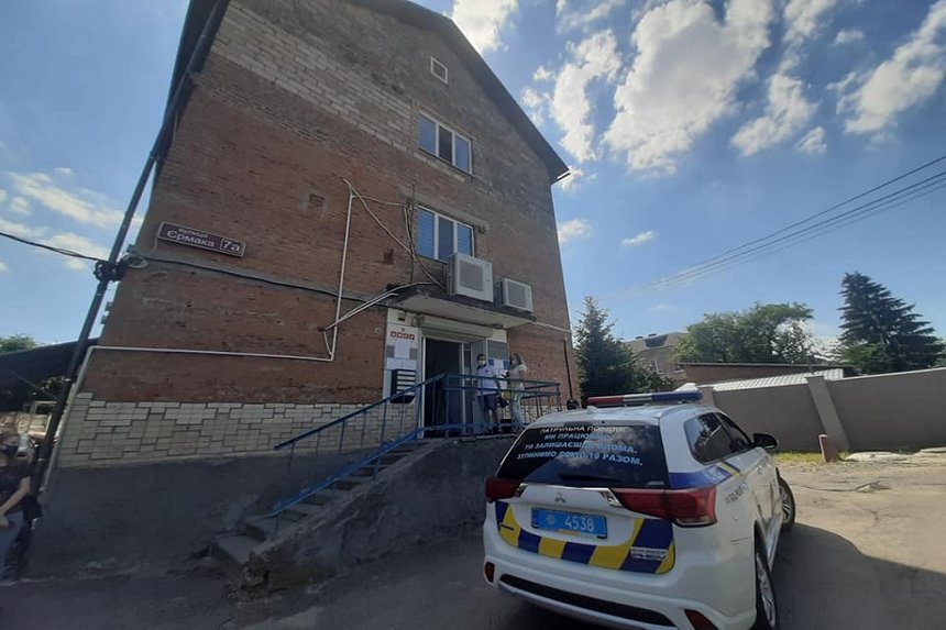 Новини Вінниці / У Вінниці СБУ проводить обшуки на підприємстві, що розсилає платіжки 