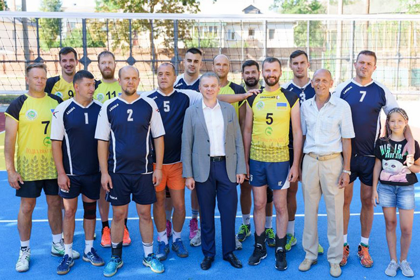 Новини Вінниці / У Вінниці з‘явився професійний волейбольний майданчик (ФОТО)