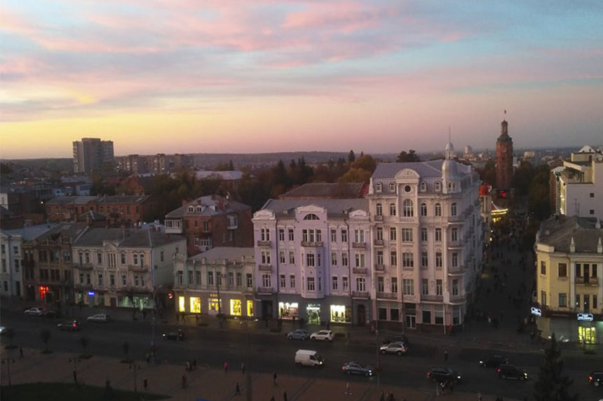 Новини Вінниці / «Слуга народу» спробує домовитись у Вінниці з чинною владою. Експерти вважають, що такі союзи не триватимуть довго 