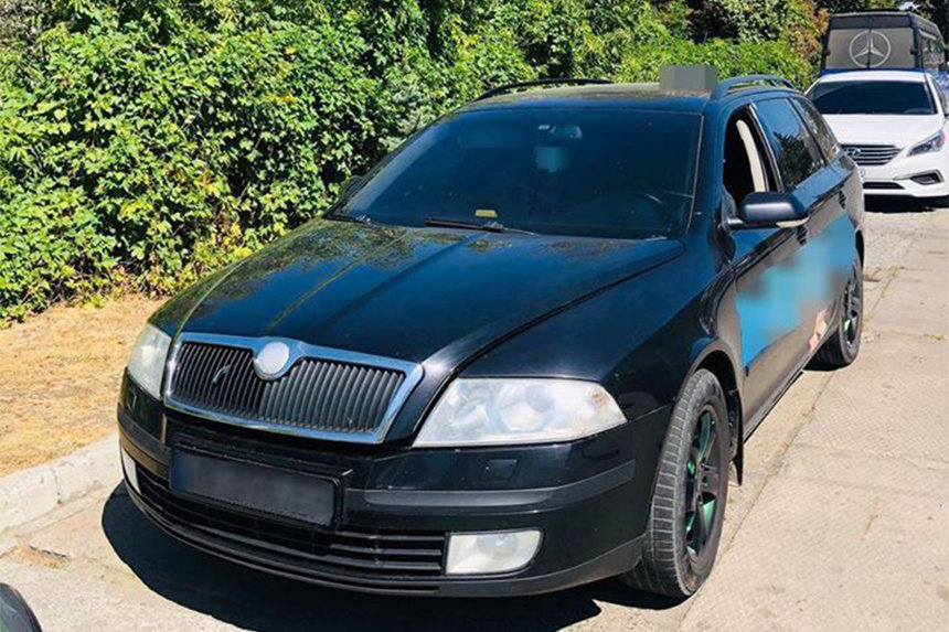 Новини Вінниці / У Вінниці "зловили" автомобіль-"двійник" (ФОТО)