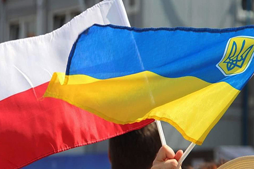 Українців з Днем Незалежності привітали у братському для Вінниччини Свєнтокшиському воєводстві Польщі (ВІДЕО) / Новости Винницы и области / Інформаційний портал На Париже Новини Вінниці / Українців з Днем Незалежності привітали у братському для Вінниччини Свєнтокшиському воєводстві Польщі (ВІДЕО)