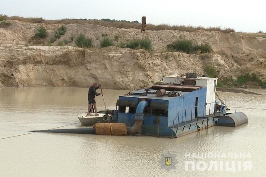 Новини Вінниці / На Вінниччині викрили масштабний незаконний видобуток піску: збитки можуть сягати десятків мільйонів гривень (ФОТО, ВІДЕО)