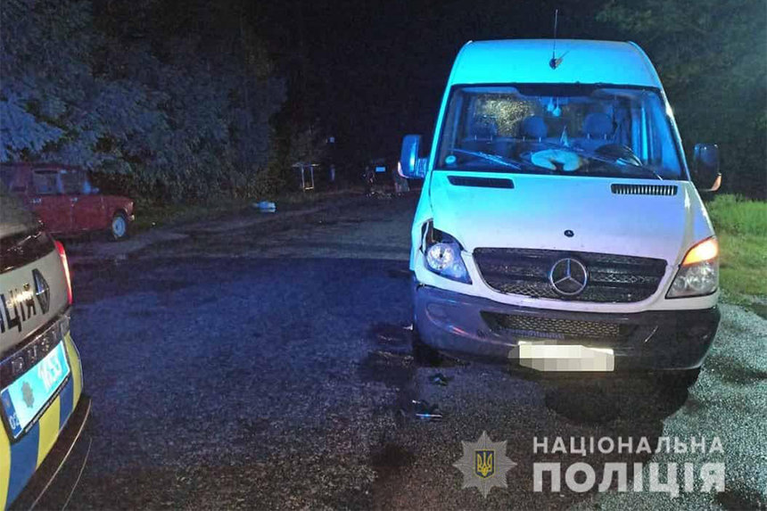 Новини Вінниці / На Вінниччині водій мікроавтобуса збив 82-річну жінку: потерпіла померла на місці ДТП