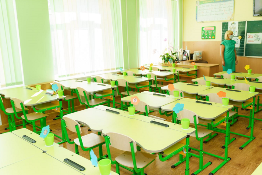 Новини Вінниці / Із понеділка у Вінниці знову змінюють графік навчання у школах 