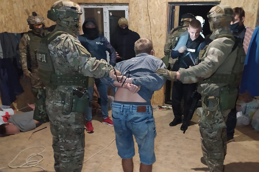 Новини Вінниці / На Вінниччині затримали озброєну банду підривачів банкоматів (ФОТО, ВІДЕО)