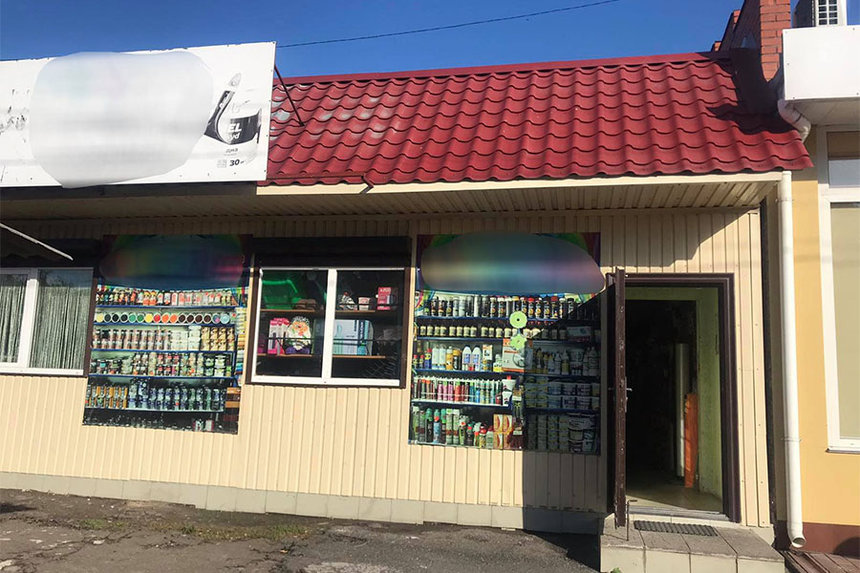 Новини Вінниці / У Гайсині затримано зловмисників, які при покупцях пограбували продавчиню