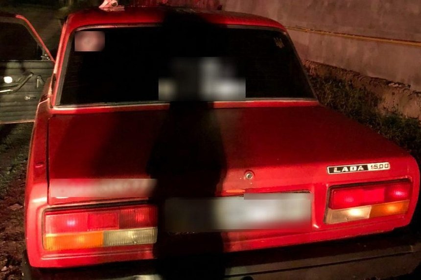 Новини Вінниці / У Вінниці п'яний водій залишив авто і тікав від патрульних 