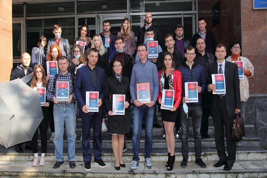 Новини Вінниці / Sikorsky Challenge у Вінниці - гроші, подяки і три парасольки