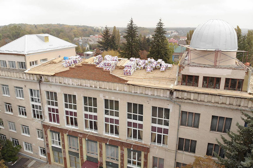 Новини Вінниці / У Вінниці палац дітей та юнацтва накриють новим дахом