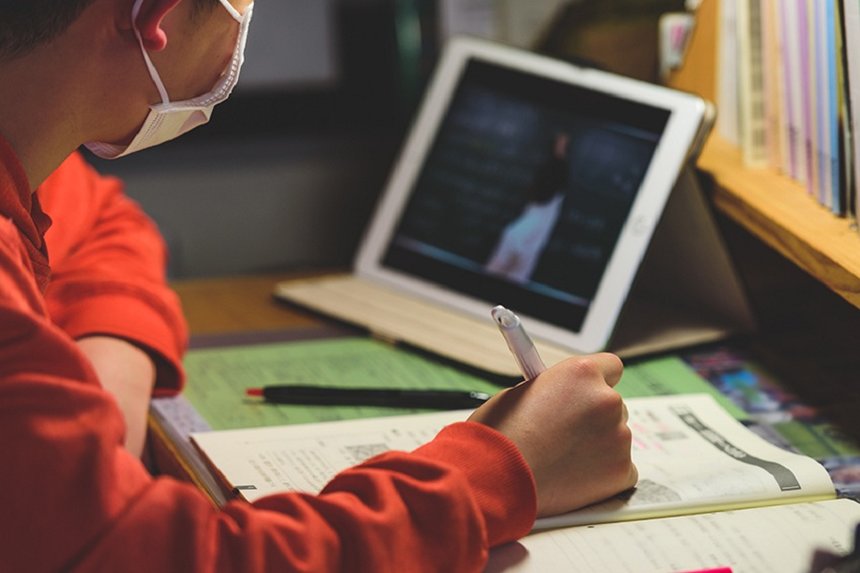 На Вінниччині 174 школи продовжують навчати дітей дистанційно / Новости Винницы и области / Інформаційний портал На Париже Новини Вінниці / На Вінниччині 174 школи продовжують навчати дітей дистанційно