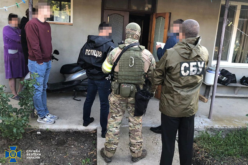 Новини Вінниці / На Вінниччині іноземцям з Росії та Придністров’я незаконно виготовляли українські закордонні паспорти