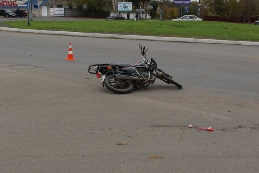 Новини Вінниці / У Гайсині на Вінниччині внаслідок ДТП загинув 67-річний мотоцикліст