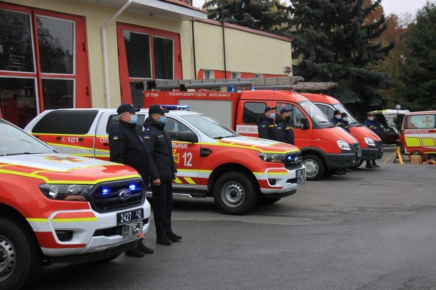 Новини Вінниці / Ford замість ЗІЛів: на Вінниччині рятувальники отримали нову спецтехніку