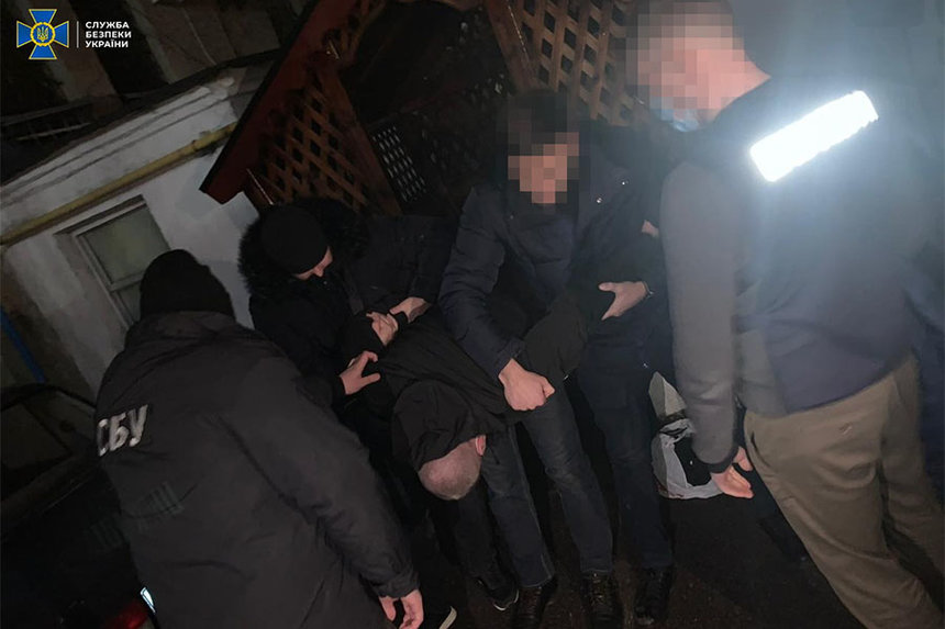 Новини Вінниці / Двоє вінницьких поліцейських фігурують у справі про вимагання хабара 