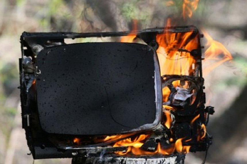 Новини Вінниці / У квартирі в Немирові на Вінниччині зайнявся телевізор: постраждав 77-річний чоловік 