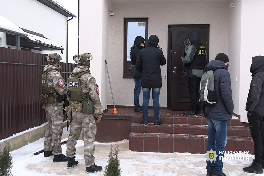 Новини Вінниці / Сучасний рекет: у Вінниці силовики затримали трьох підозрюваних у «намаганнях» продати нерухомість