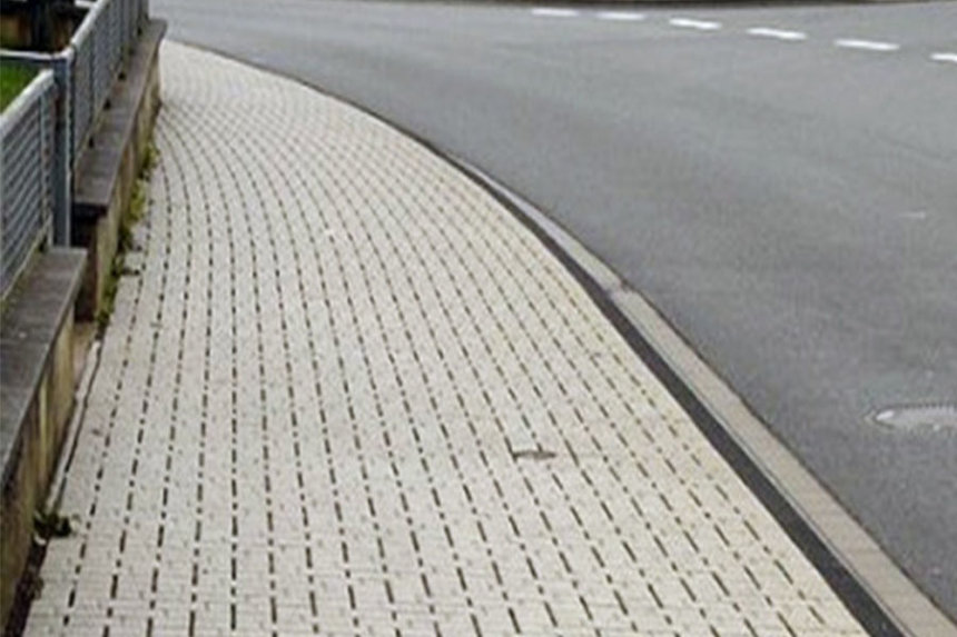 Новини Вінниці / Вінничани пропонують створити тротуар на Барському шосе. Петицію стрімко підписують