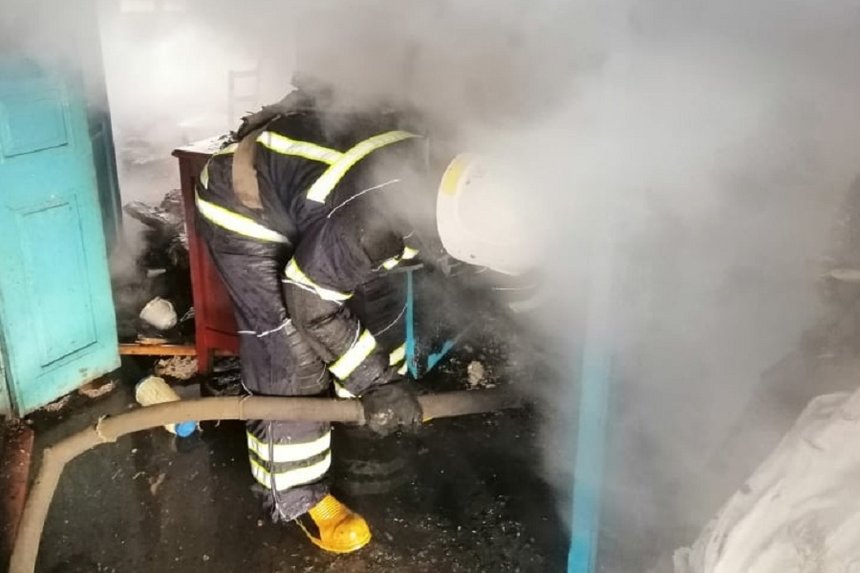 Новини Вінниці / Внаслідок пожежі у Хмільнику на Вінниччині постраждав 35-річний чоловік 