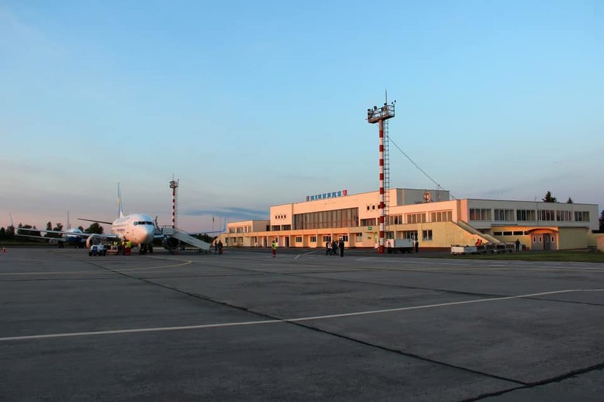 Новини Вінниці / На аеропорт «Вінниця» у 2021 році піде більшість «аеродромних» бюджетних коштів  