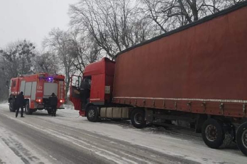 Новини Вінниці / На Вінниччині відновили рух автобусів та вантажівок у напрямку Могилева-Подільського 