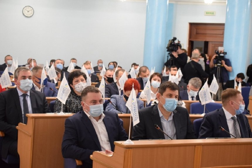 Новини Вінниці / На Вінниччині із державної у комунальну власність області офіційно перейшли 28 навчальних закладів