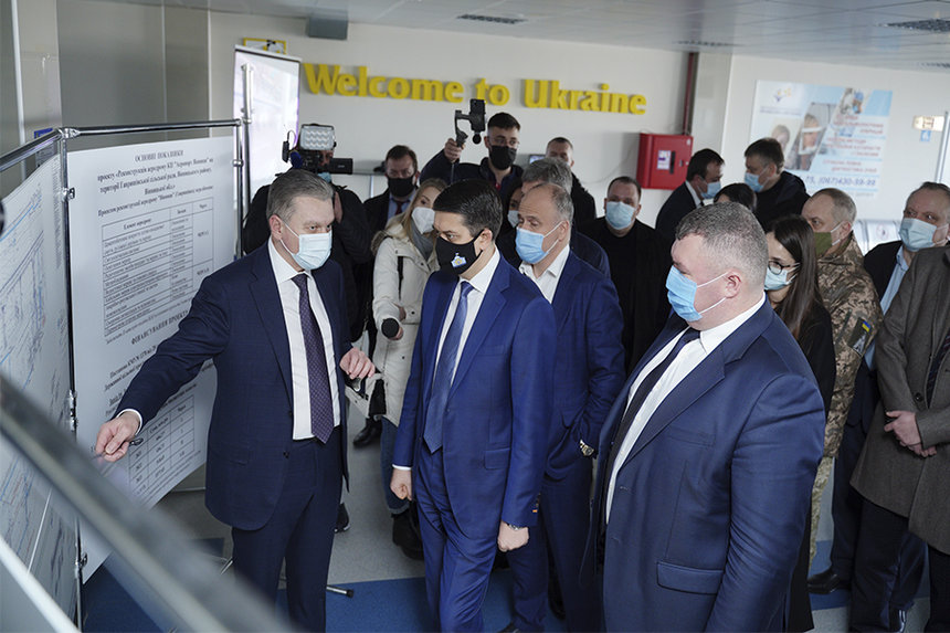 Новини Вінниці / Моргунов показав Разумкову вінницький аеропорт та пояснив, що доробити, аби було зручно Boing 