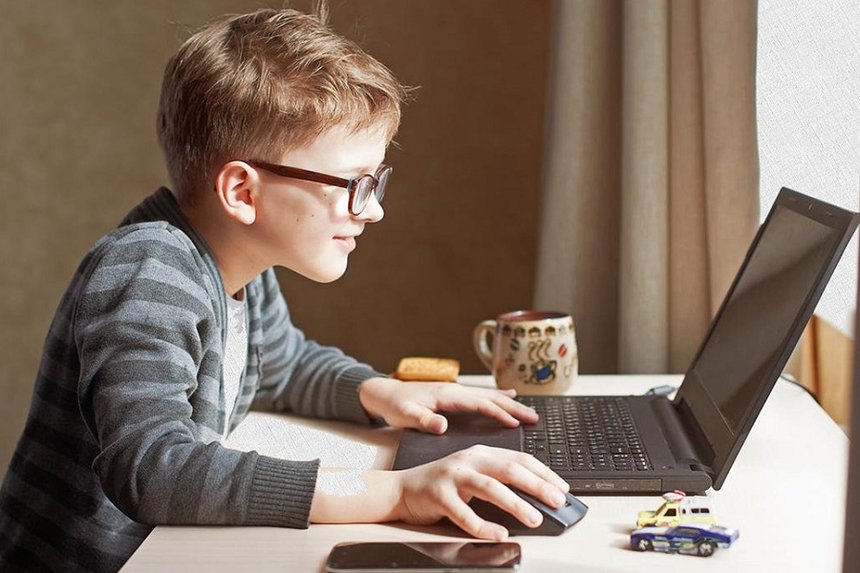 Новини Вінниці / Борзов попередив, що завтра усі школярі Вінниччини перейдуть на дистанційне навчання 