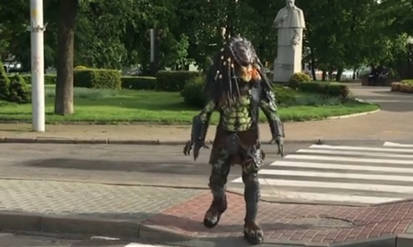 Новини Вінниці / Вінницею прогулювався голлівудський «Хижак» (ВІДЕО)