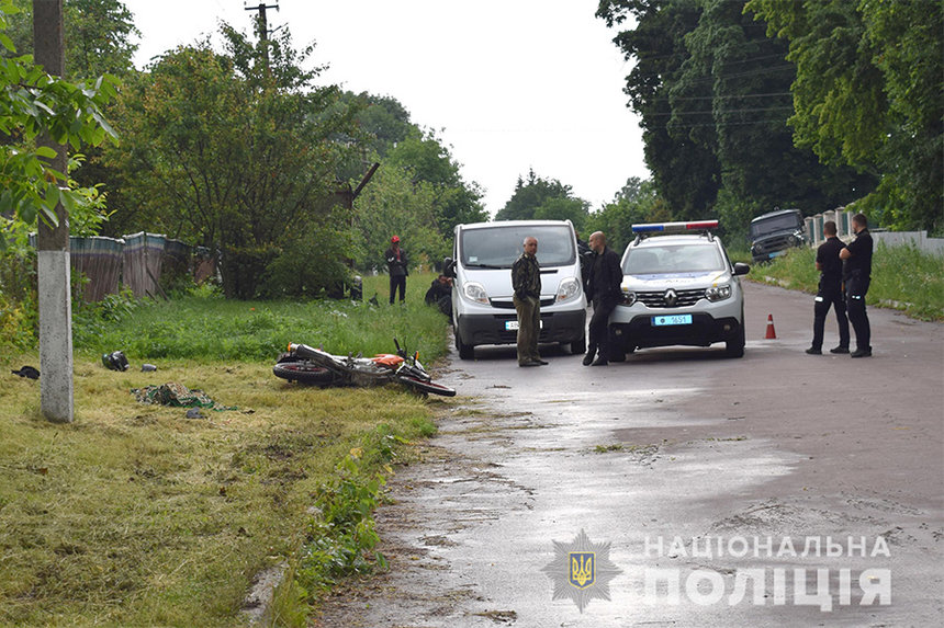 Новини Вінниці / Внаслідок ДТП на Вінниччині загинув юний мотоцикліст