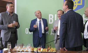 Новини Вінниці / У Вінниці з 90-річчам привітали відомого акушера-гінеколога та професора ВНМУ Анатолія Гайструка