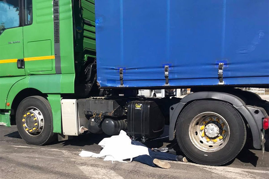 Новини Вінниці / Смертельна ДТП у Вінниці: на перехресті під колесами вантажівки загинула жінка