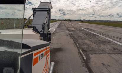 Новини Вінниці / Кредит на аеровокзал і техніка на злітній смузі: вінничанам презентуватимуть початок реконструкції аеропорту