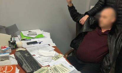 Новини Вінниці / «Хабар 2021 року» у Вінниці: справа «лідера» рейтингу досі перебуває у суді