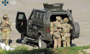 Новини Вінниці / Поблизу Ямполя на Вінниччині затримали двох диверсантів з ПМ