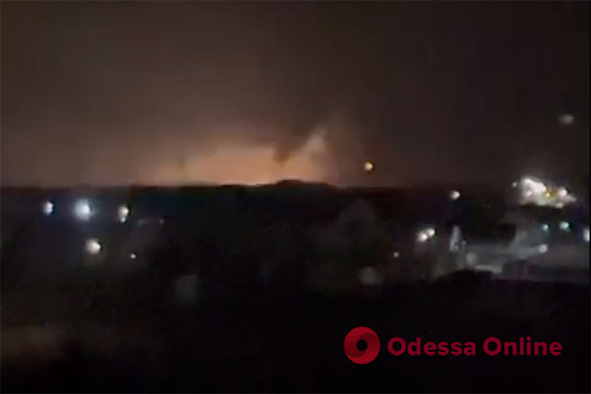 Новини Вінниці / Поблизу Херсона ЗСУ знищили на аеродромі 30 гелікоптерів ворога