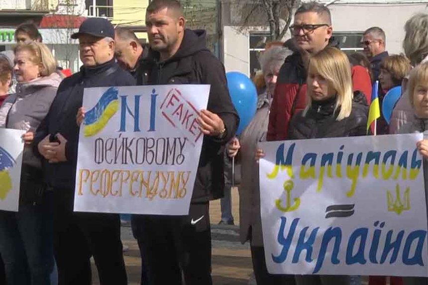 Новини Вінниці / У Вінниці маріупольці виступили проти «референдуму» росіян та закликали повернути полонених 