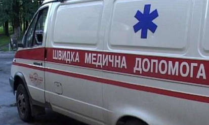 Новини Вінниці / ДТП на Вінниччині: водія легковика рятують лікарі 