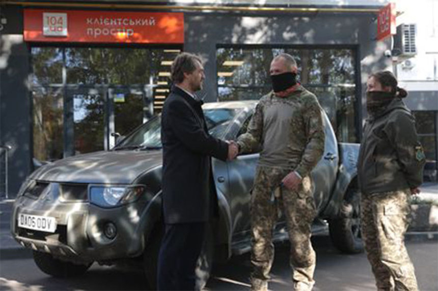 Новини Вінниці / Перша автівка завдяки споживачам газу Вінниччини відправилась на передову