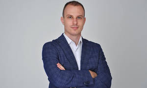 Новини Вінниці / У Вінниці суд закрив ініційовану митниками справу. Адвокат довів, що порушення сталось через «крайню необхідність»