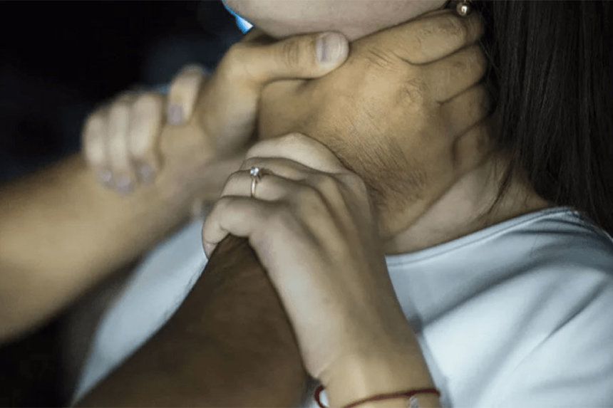 У передмісті Вінниці робітник медзакладу задушив пацієнтку: зловмисника затримали / Новости Винницы и области / Інформаційний портал На Париже Новини Вінниці / У передмісті Вінниці робітник медзакладу задушив пацієнтку: зловмисника затримали